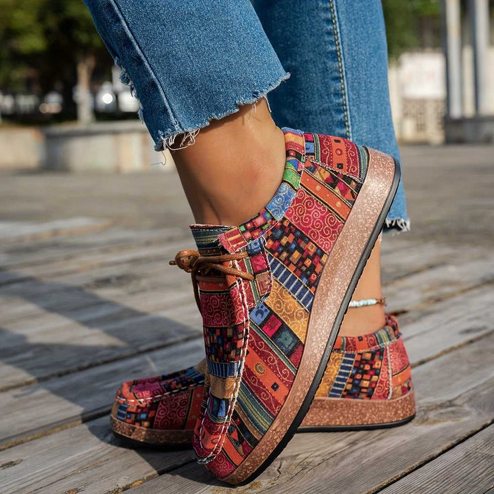 NOVAE Aussies | Fashionable long distance walkers