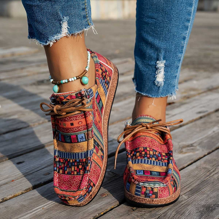 NOVAE Aussies | Fashionable long distance walkers