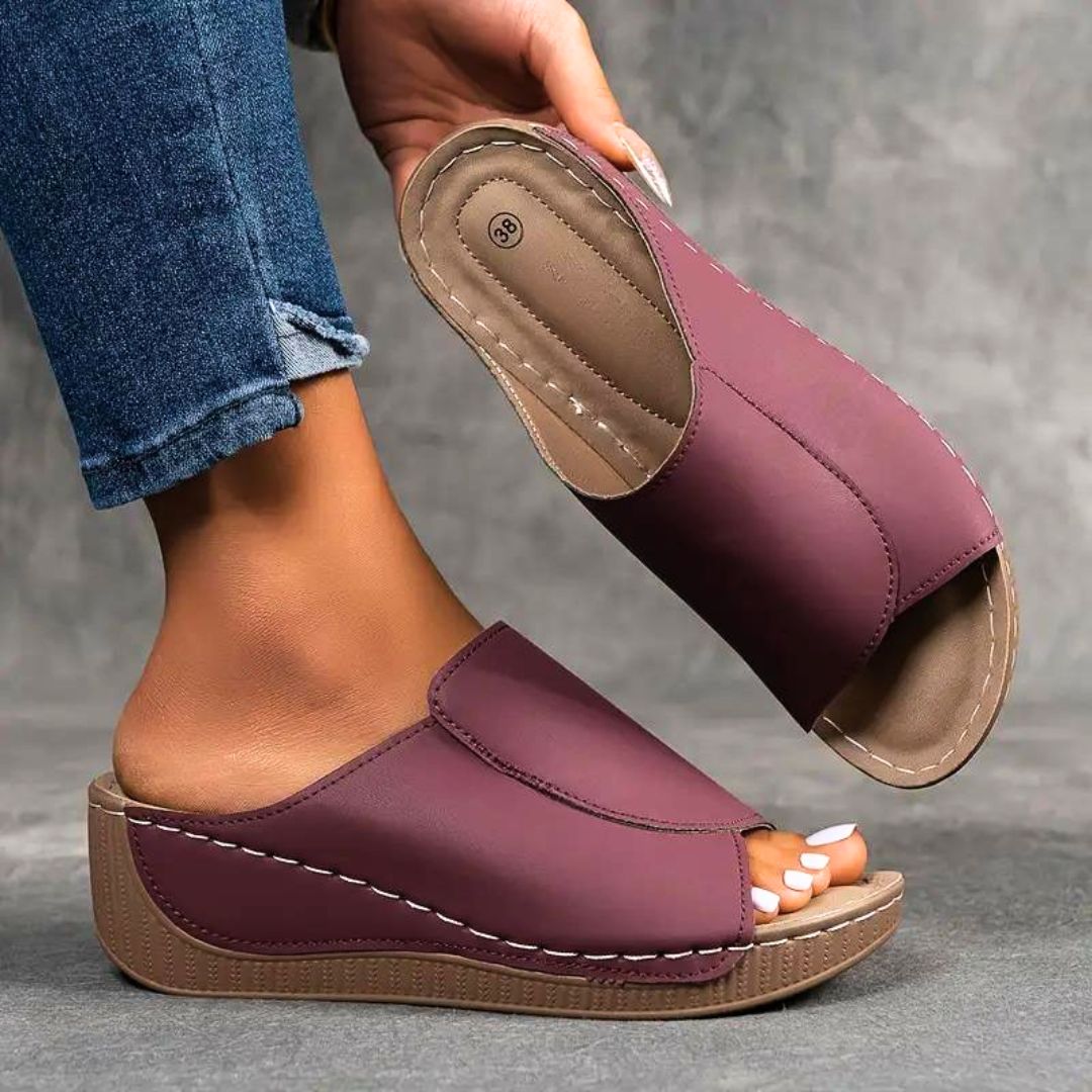 WhiteStep Sandals | Ergonomic & non-slip sandals for pain relief