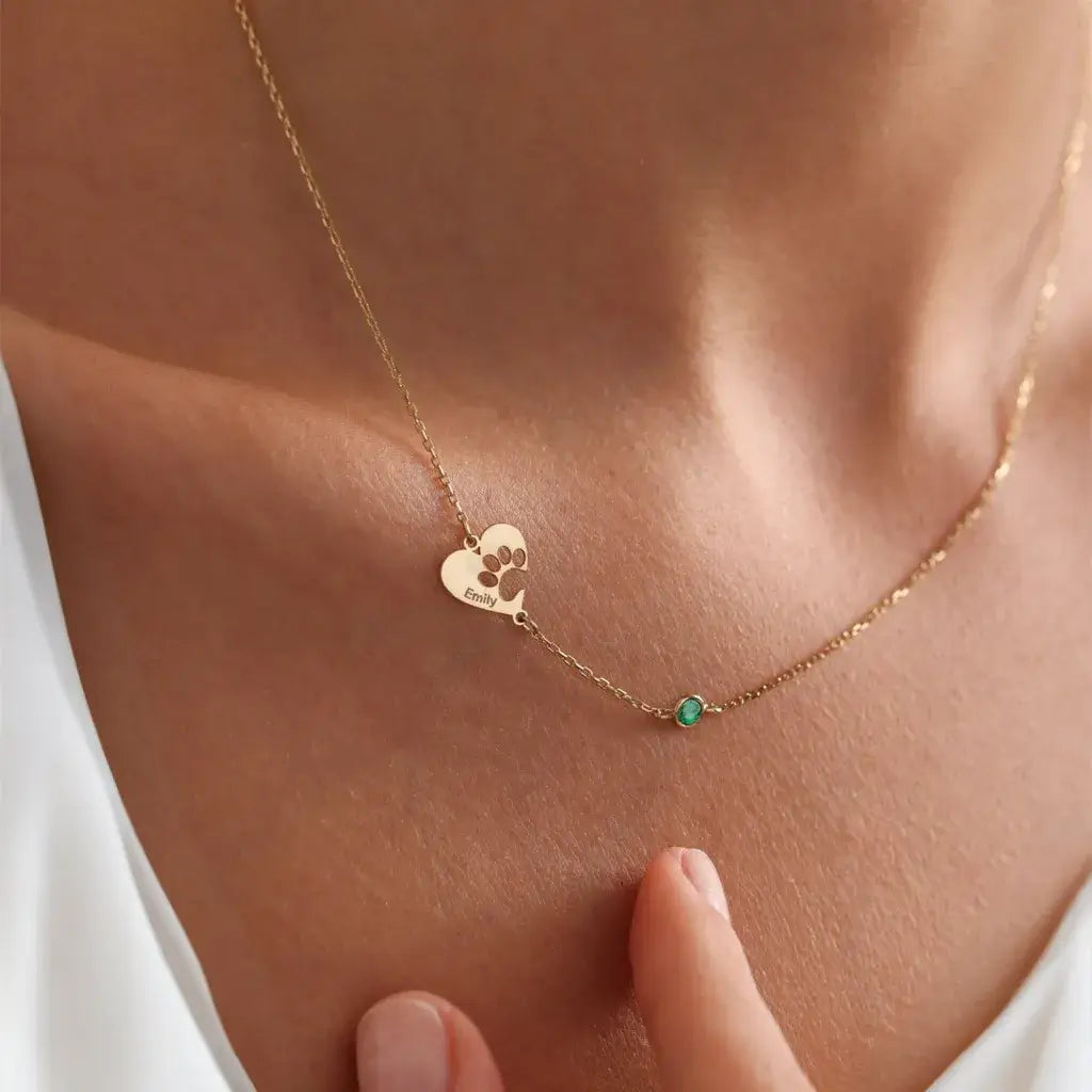 Personalised necklace with paw, heart, and name