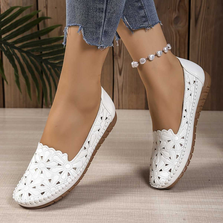 NOVAE | Comfortable, fashionable orthopaedic shoes with cut-outs