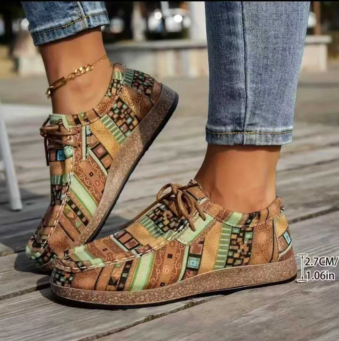 NOVAE Aussies | Fashionable long distance walkers