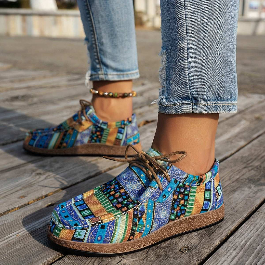 NOVAE Aussies | Fashionable long distance walkers
