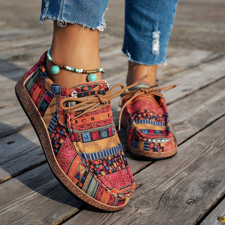 NOVAE Aussies | Fashionable long distance walkers