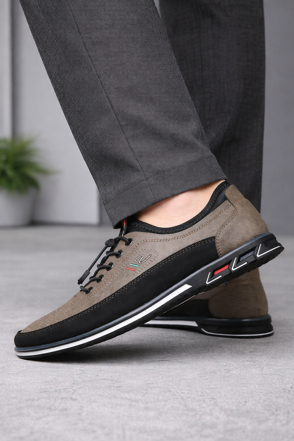 Bennett | Classic Oxford Sneakers