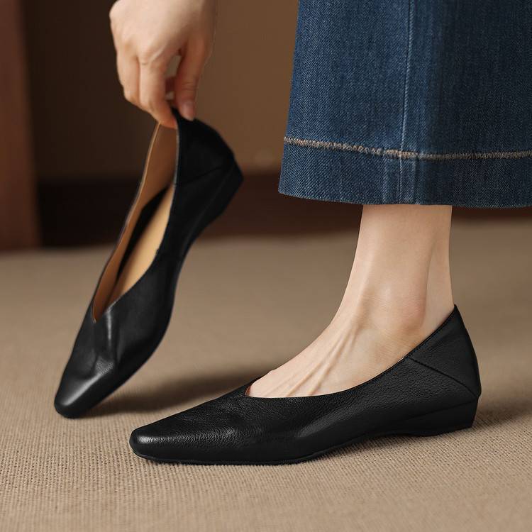 Darsi Genuine Leather Flats