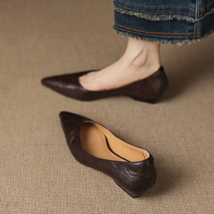 Emry Genuine Leather Pumps