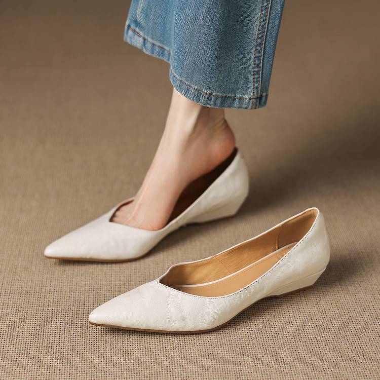 Emry Genuine Leather Pumps