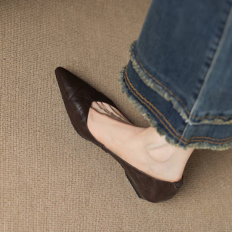 Emry Genuine Leather Pumps