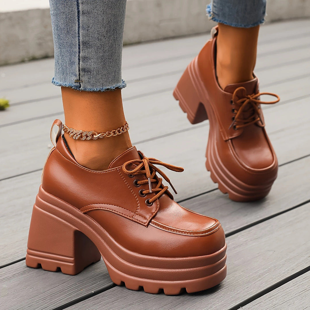 Erla Platform Shoes