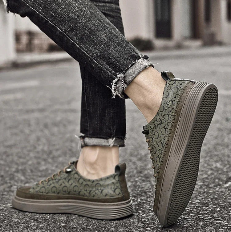 Garnel Sneakers