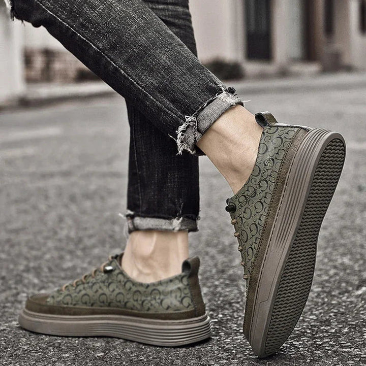 Garnel Sneakers