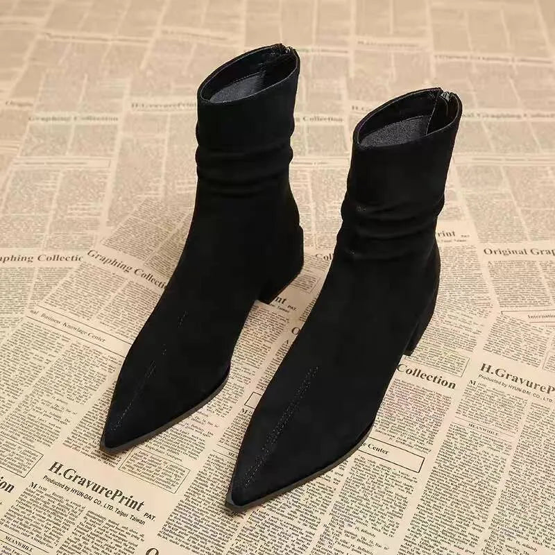 Elia Boots