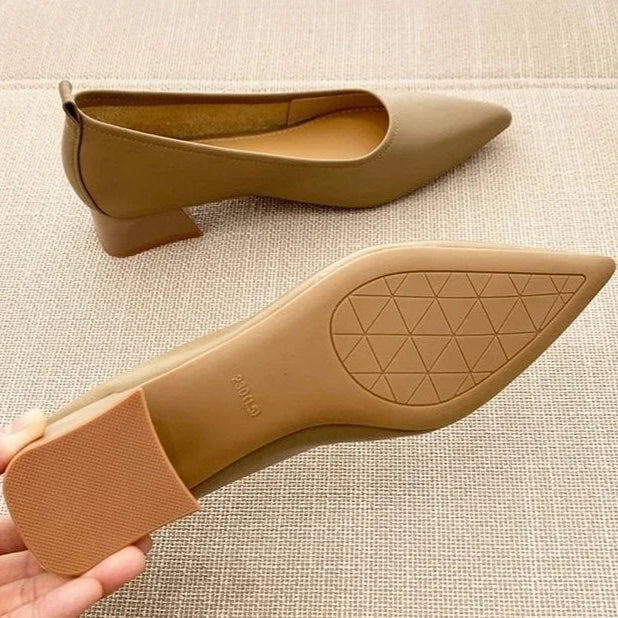 Gloret Pumps