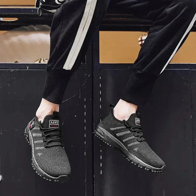 Ozy Sneakers