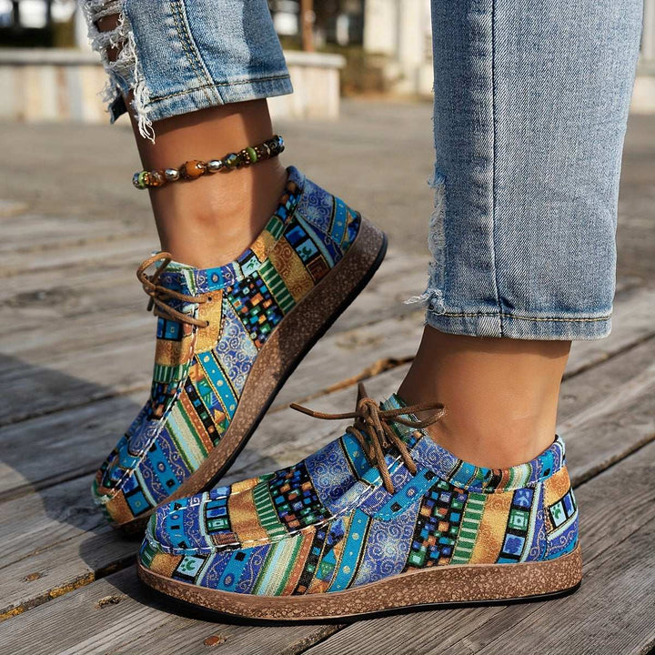 NOVAE Aussies | Fashionable long distance walkers
