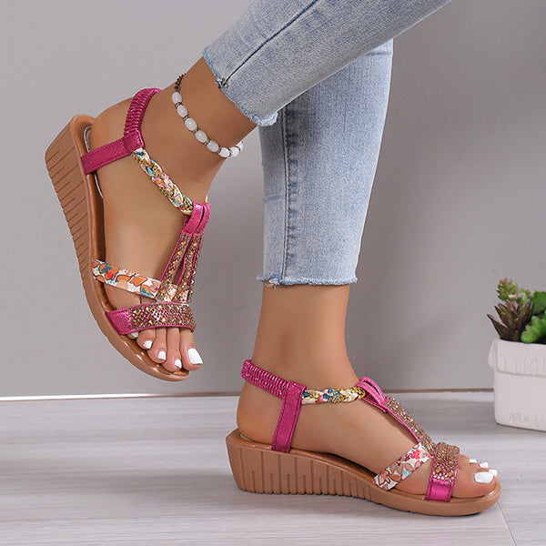 Sue | Glittery wedge sandals with decorative crystals