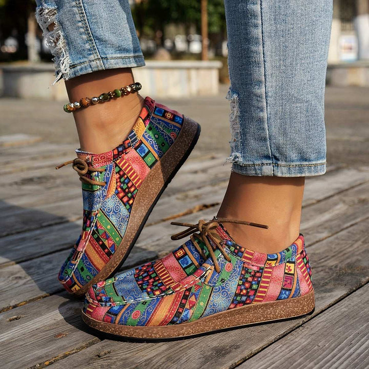 NOVAE Aussies | Fashionable long distance walkers