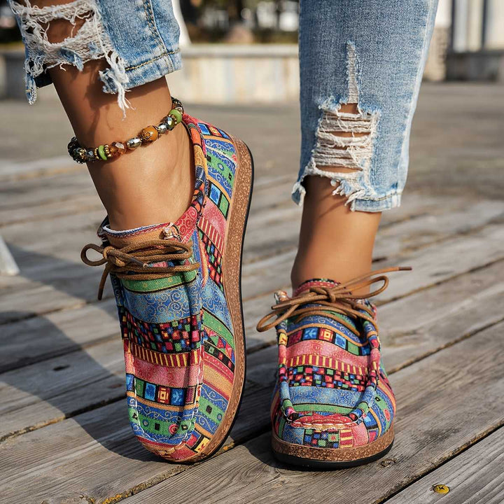 NOVAE Aussies | Fashionable long distance walkers