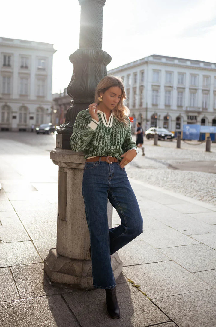 EMILIA™ | THE GREEN V-NECK SWEATER