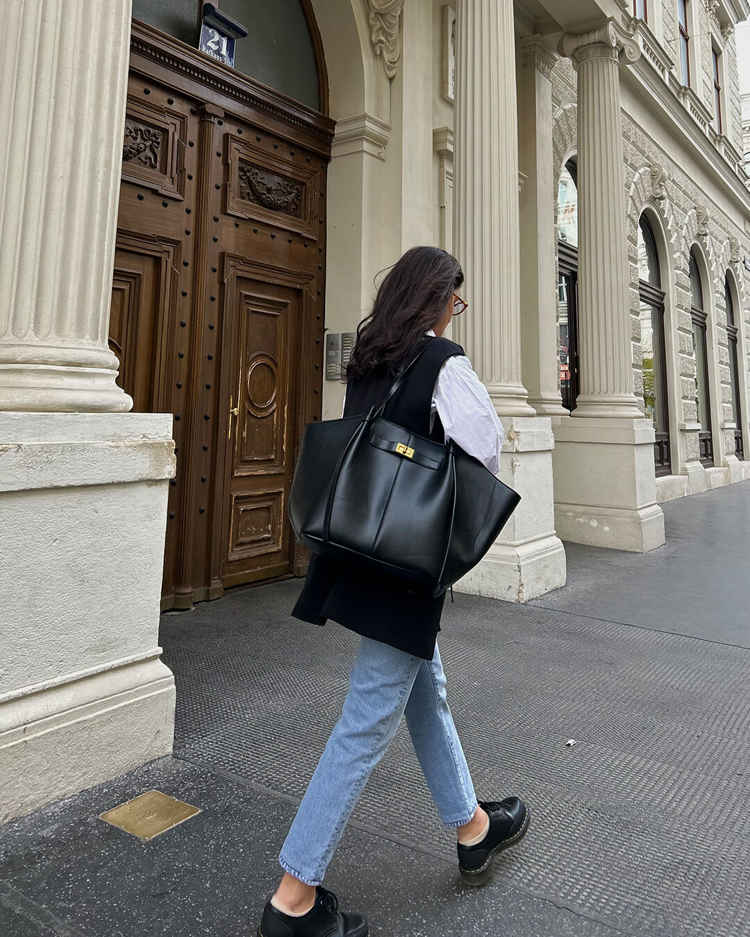 Valencia | Luxe Shopper