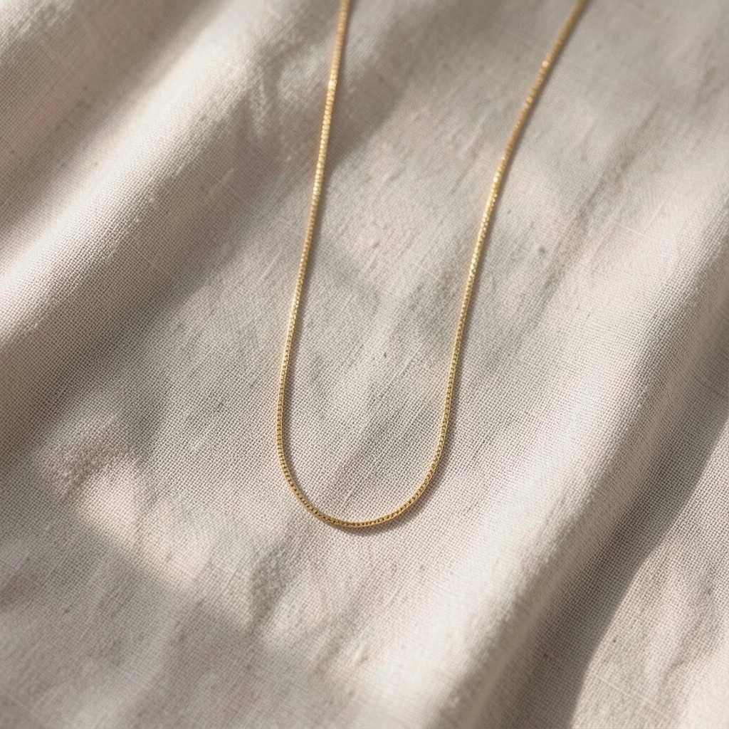 Bodega Box Necklace | Gold